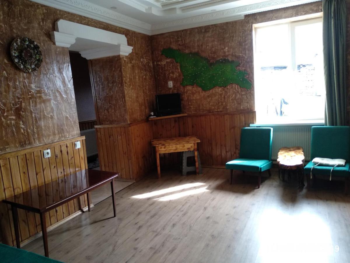 Qusha Guesthouse Meeting In The Mountains And Views Kazbegi Luaran gambar