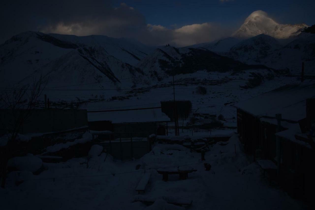 Qusha Guesthouse Meeting In The Mountains And Views Kazbegi Luaran gambar